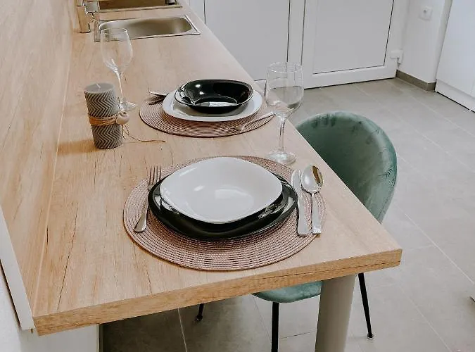 דירה Labi's פיראן